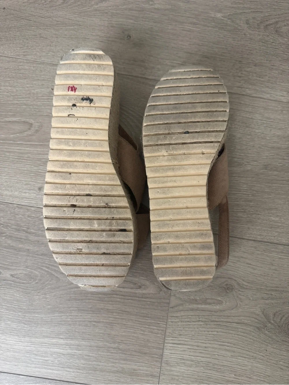 Born Crisscross Espadrille Slingback Sandals - Taupe size 8